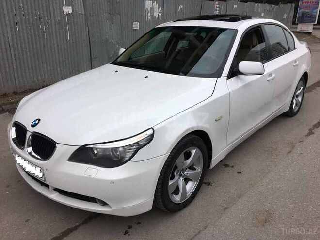 BMW 520 2004, 215,000 km - 2.2 l - Bakı