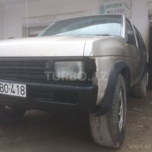 Nissan Pathfinder 1995, 426,530 km - 3.0 л - Şamaxı