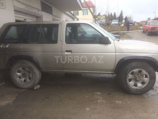 Nissan Pathfinder 1995, 426,530 km - 3.0 л - Şamaxı
