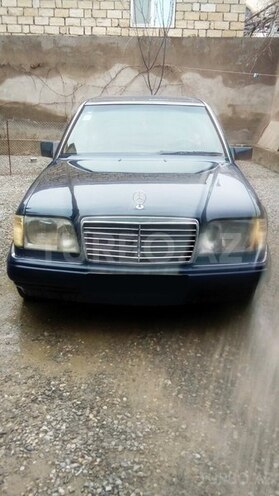 Mercedes E 250 1993, 315,000 km - 2.5 л - Bakı