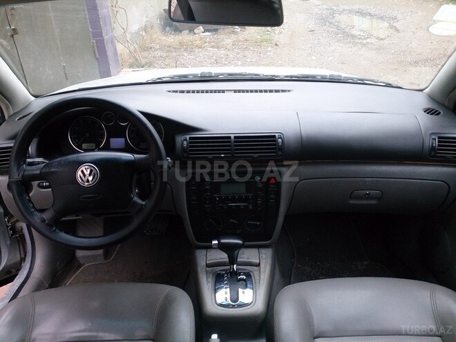 Volkswagen Passat 2004, 234,733 km - 1.8 l - Sumqayıt