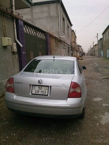 Volkswagen Passat 2004, 234,733 km - 1.8 l - Sumqayıt