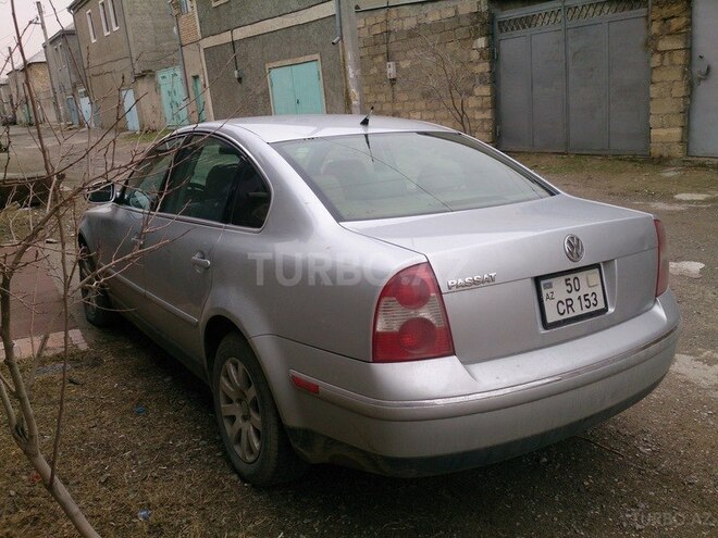 Volkswagen Passat 2004, 234,733 km - 1.8 l - Sumqayıt