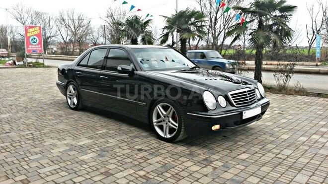 Mercedes E 240 2000, 240,000 km - 2.6 л - Bakı