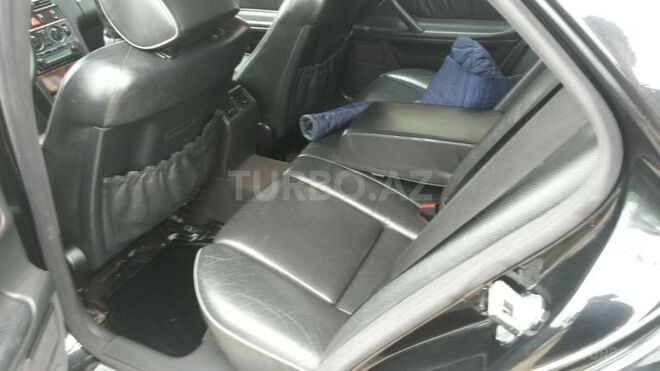 Mercedes E 240 2000, 240,000 km - 2.6 л - Bakı