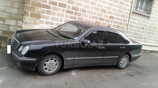 Mercedes E 220 2000, 250,214 km - 2.2 л - Bakı