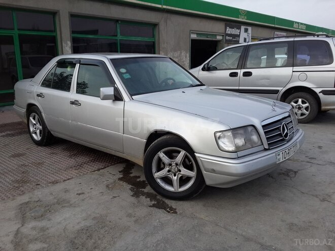 Mercedes E 200 1994, 250,000 km - 2.0 l - Şəmkir