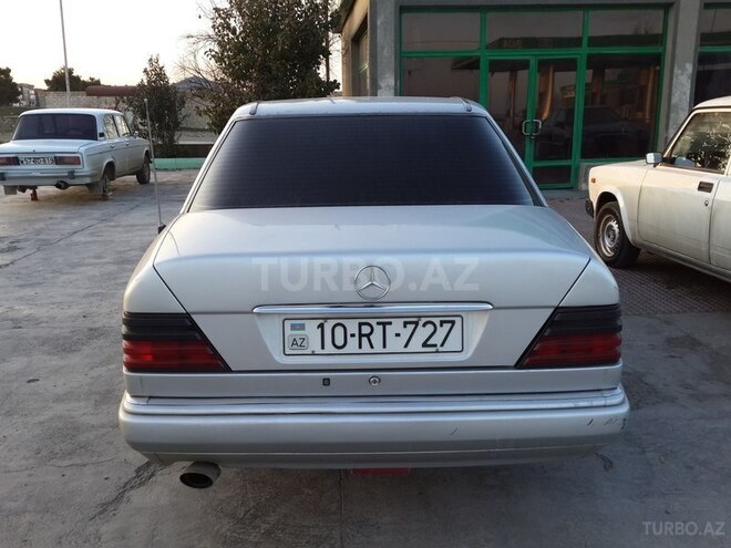 Mercedes E 200 1994, 250,000 km - 2.0 l - Şəmkir