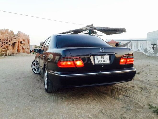 Mercedes E 320 2000, 255,000 km - 3.2 l - Bakı