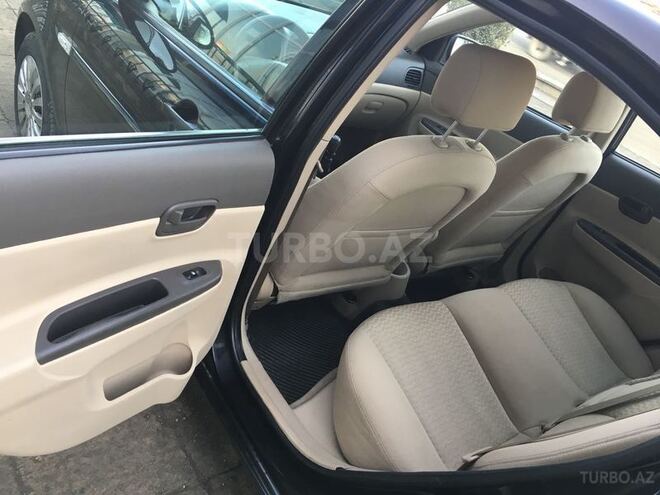 Hyundai Accent 2010, 125,000 km - 1.4 l - Qusar