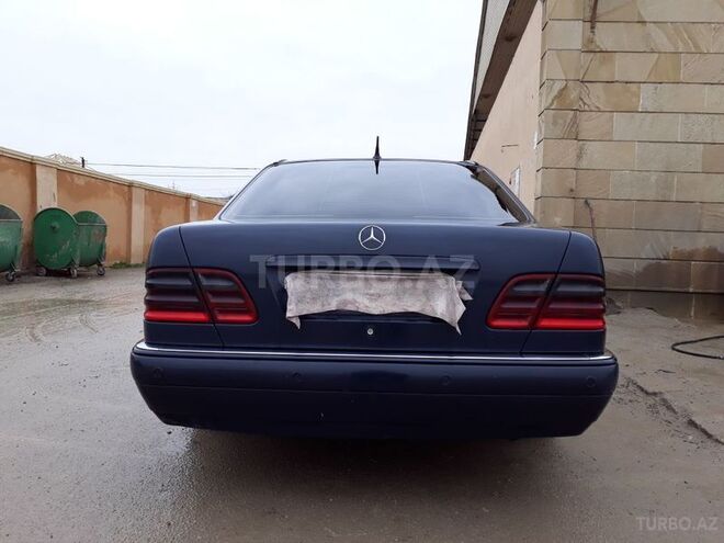 Mercedes E 220 1998, 540,000 km - 2.2 l - Bakı
