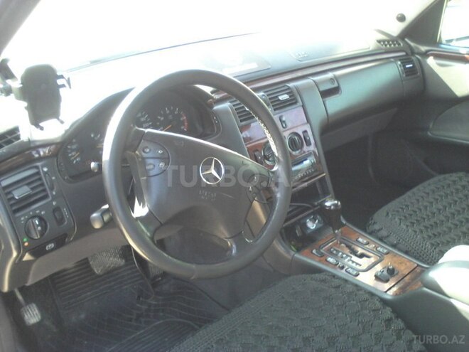 Mercedes E 220 1998, 540,000 km - 2.2 l - Bakı