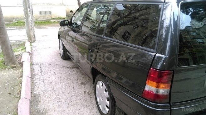 Opel Astra 1995, 308,000 km - 1.6 l - Bakı