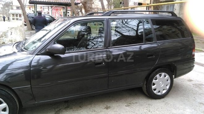 Opel Astra 1995, 308,000 km - 1.6 l - Bakı