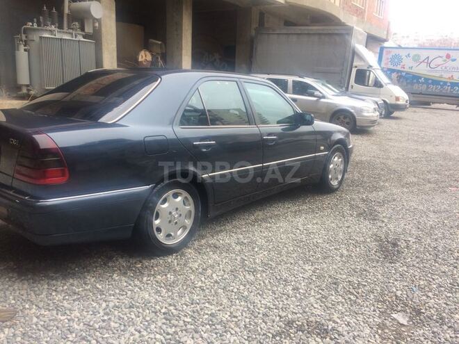 Mercedes C 220 1998, 302,000 km - 2.2 l - Bakı