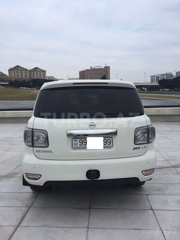 Nissan Patrol 2012, 172,000 km - 5.6 l - Bakı