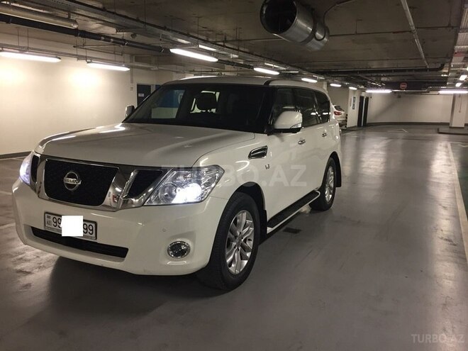 Nissan Patrol 2012, 172,000 km - 5.6 l - Bakı