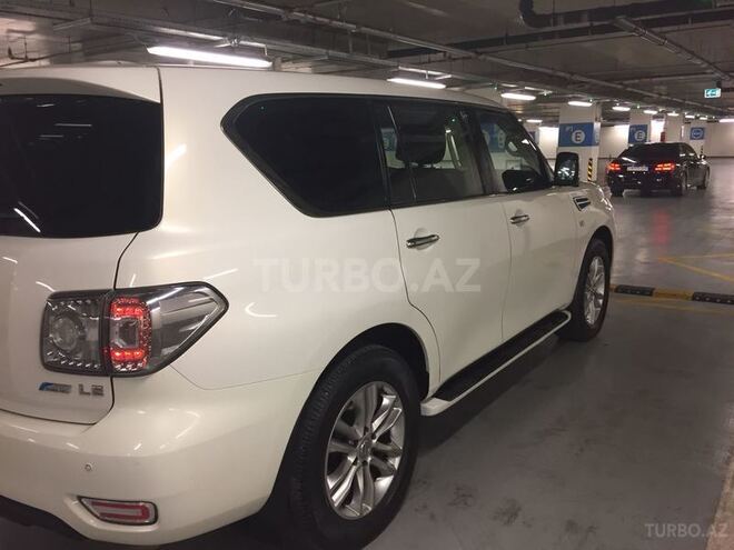 Nissan Patrol 2012, 172,000 km - 5.6 l - Bakı