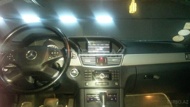 Mercedes E 220 2010, 230,000 km - 2.2 л - Bakı