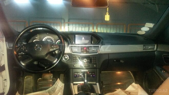 Mercedes E 220 2010, 230,000 km - 2.2 л - Bakı
