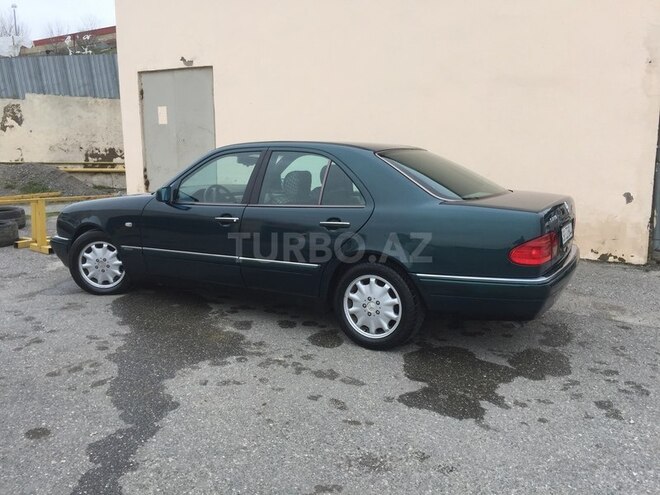 Mercedes E 280 1996, 276,554 km - 2.8 л - Bakı
