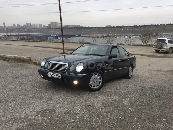 Mercedes E 280 1996, 276,554 km - 2.8 л - Bakı