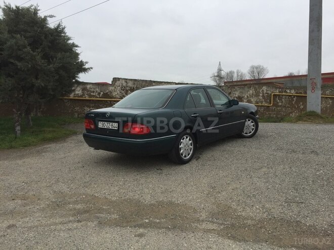 Mercedes E 280 1996, 276,554 km - 2.8 л - Bakı