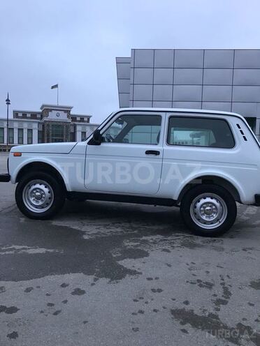 LADA (VAZ) Niva 2014, 40,000 km - 1.7 l - Quba