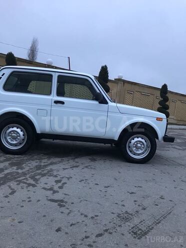 LADA (VAZ) Niva 2014, 40,000 km - 1.7 l - Quba