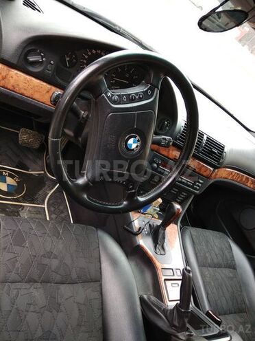 BMW 523 1998, 150,000 km - 2.5 l - Bakı
