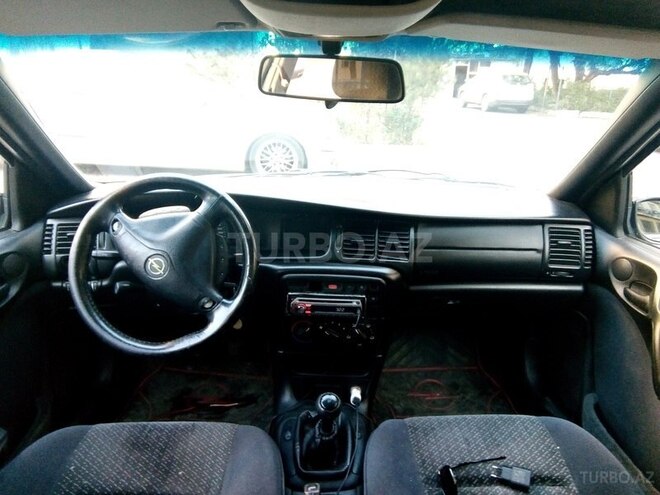 Opel Vectra 1996, 282,000 km - 2.0 l - Bakı