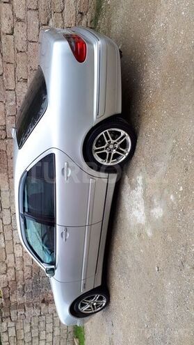 Mercedes E 240 2000, 310,000 km - 2.6 l - Bakı