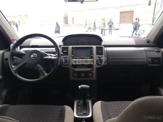 Nissan X-Trail 2011, 179,000 km - 2.5 l - Bakı