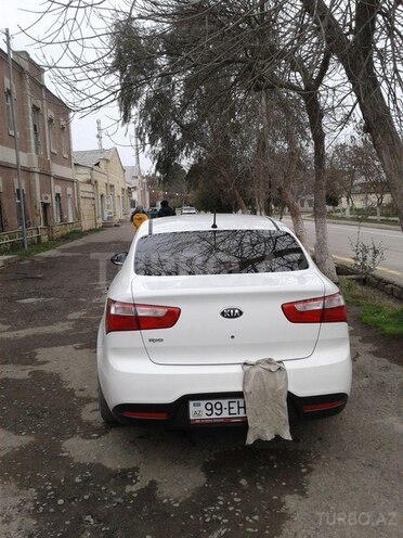 Kia Rio 2012, 190,000 km - 1.4 l - Salyan