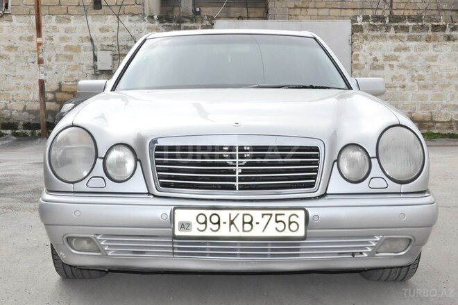 Mercedes E 240 1999, 306,000 km - 2.4 л - Bakı