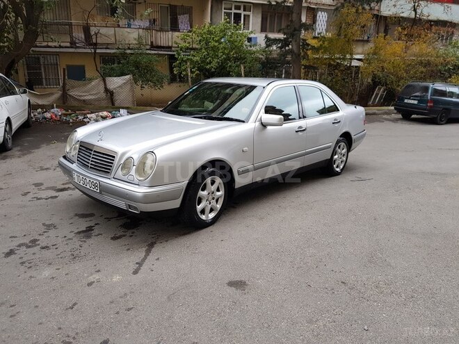 Mercedes E 230 1997, 265,000 km - 2.3 л - Bakı