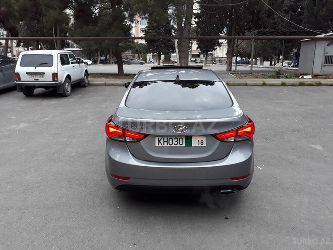 Hyundai Elantra 2015, 35,000 km - 1.8 l - Bakı