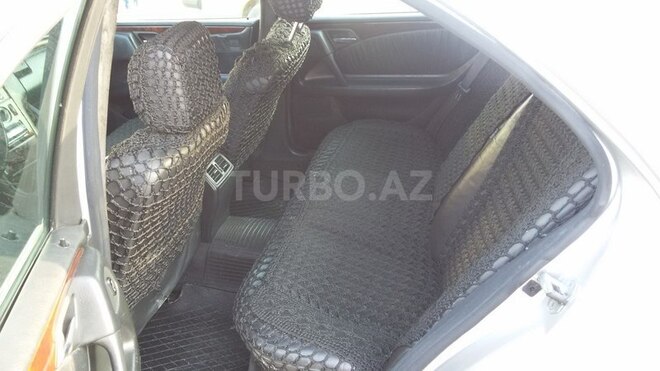 Mercedes E 220 1998, 357,000 km - 2.2 l - Mingəçevir