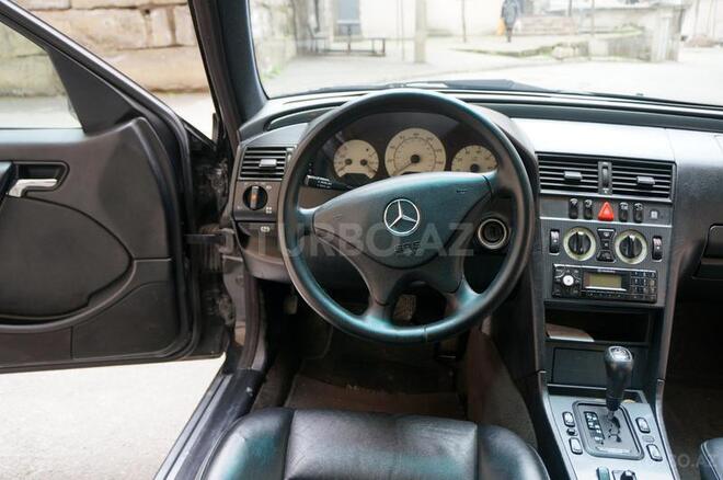 Mercedes C 230 2000, 190,000 km - 2.3 l - Bakı