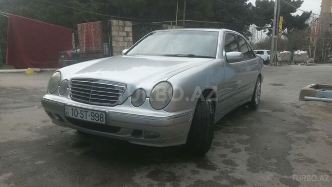 Mercedes E 240 2001, 245,000 km - 2.4 l - Bakı
