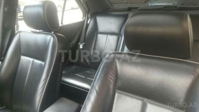 Mercedes E 240 2001, 245,000 km - 2.4 l - Bakı