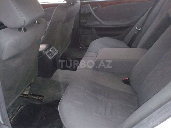 Mercedes E 220 2000, 825,000 km - 2.2 l - Bakı