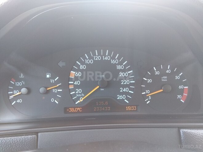 Mercedes E 280 1998, 233,350 km - 2.8 l - Bakı