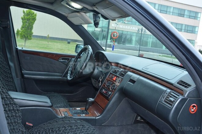 Mercedes E 200 1996, 421,000 km - 2.0 l - Şirvan