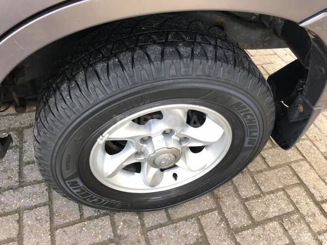 Hyundai Terracan 2004, 180,000 km - 2.9 l - Bakı