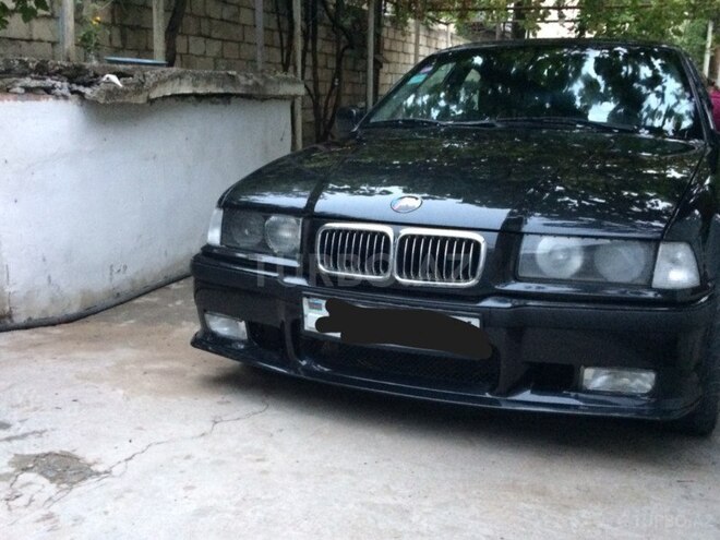 BMW 325 1993, 450,000 km - 2.5 л - Bakı