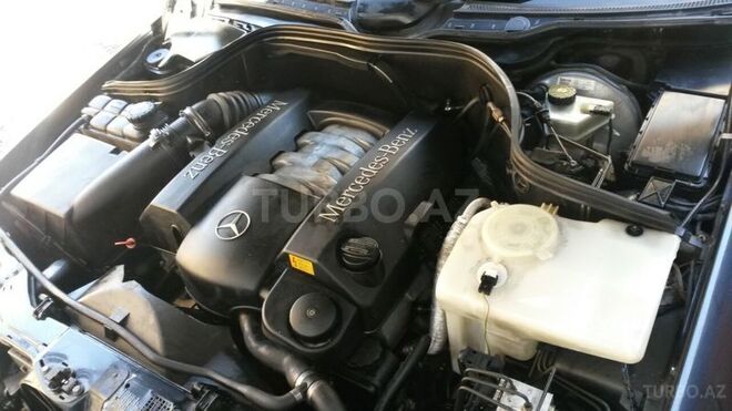 Mercedes C 240 1999, 125,000 km - 2.4 л - Qax