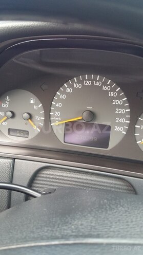 Mercedes E 320 2000, 230,299 km - 3.2 l - Bakı