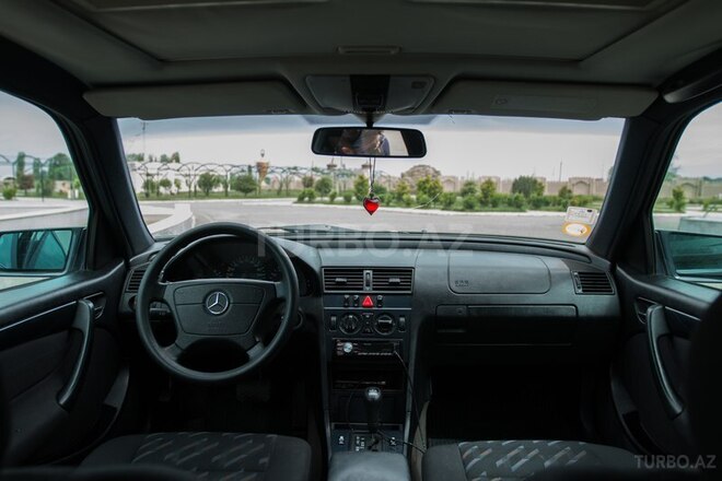 Mercedes C 180 1999, 297,000 km - 1.8 l - Xaçmaz