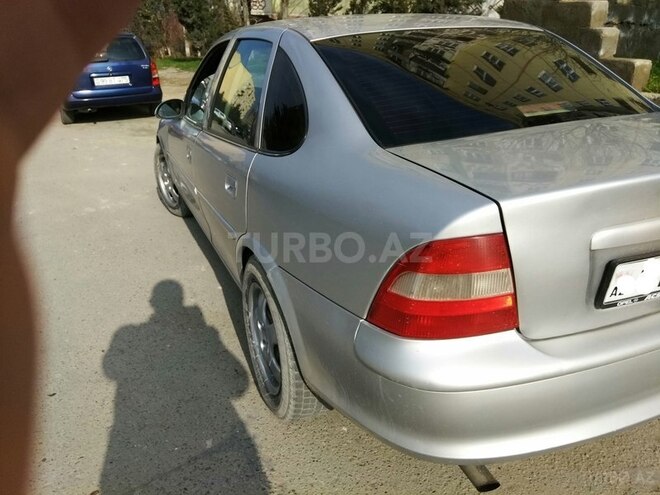 Opel Vectra 1997, 293,000 km - 1.6 л - Sumqayıt
